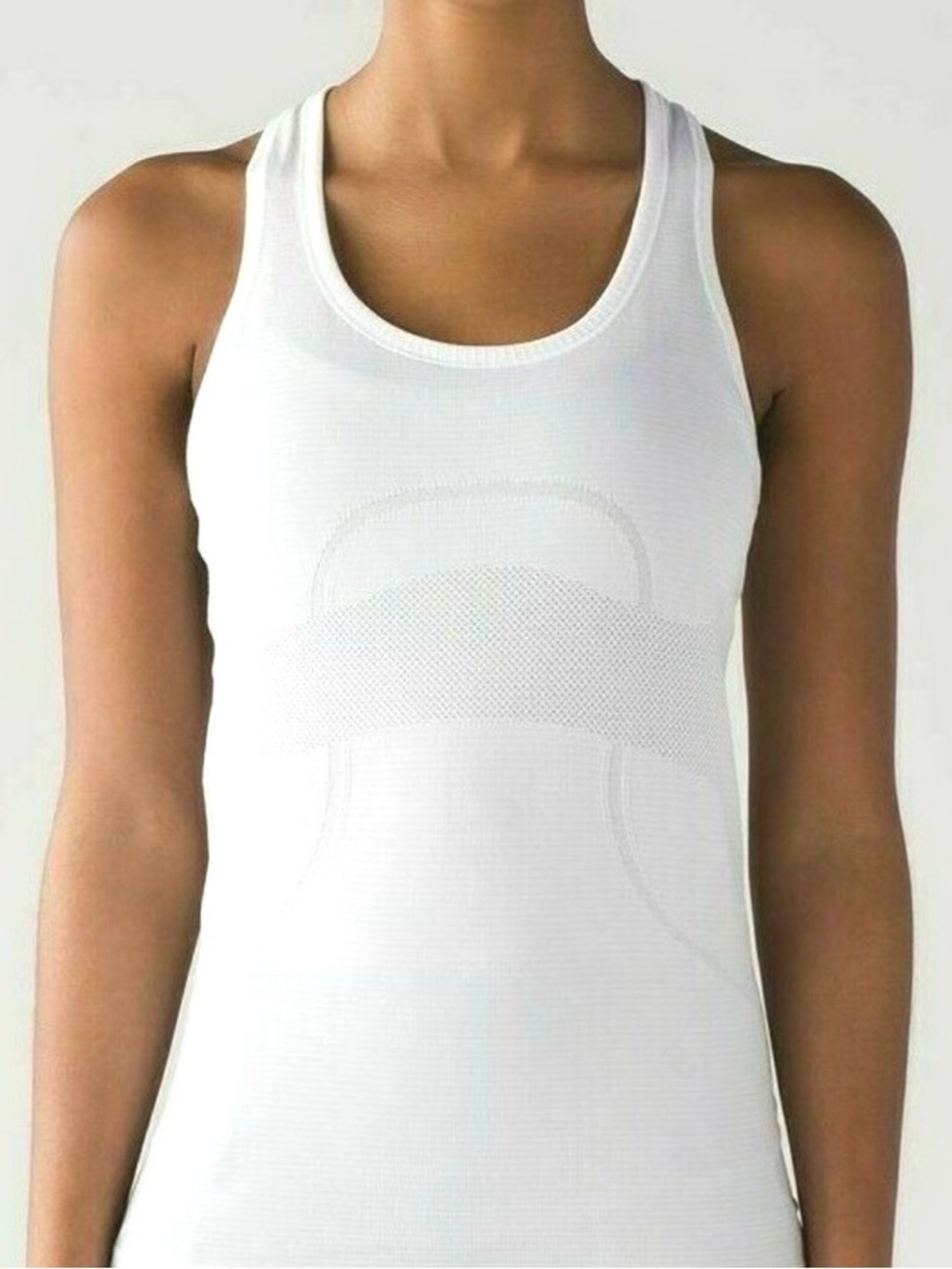 Lululemon White Women's Swiftly Tech Athletic Razerback Tank Top Size 10 /Large